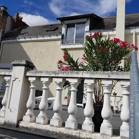 Privatise Avec Terrasse Dans Maison De Charme Angevine Homestay szállás Angers