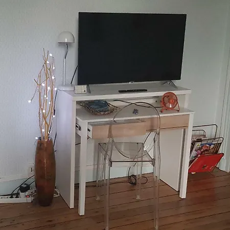 Homestay Privatise Avec Terrasse Dans Maison De Charme Angevine *