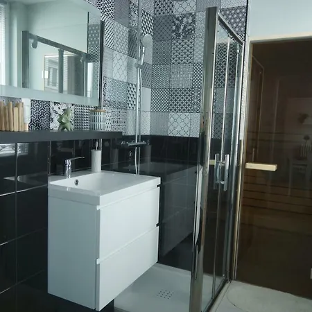 Privatise Avec Terrasse Dans Maison De Charme Angevine Séjour chez l'habitant Angers